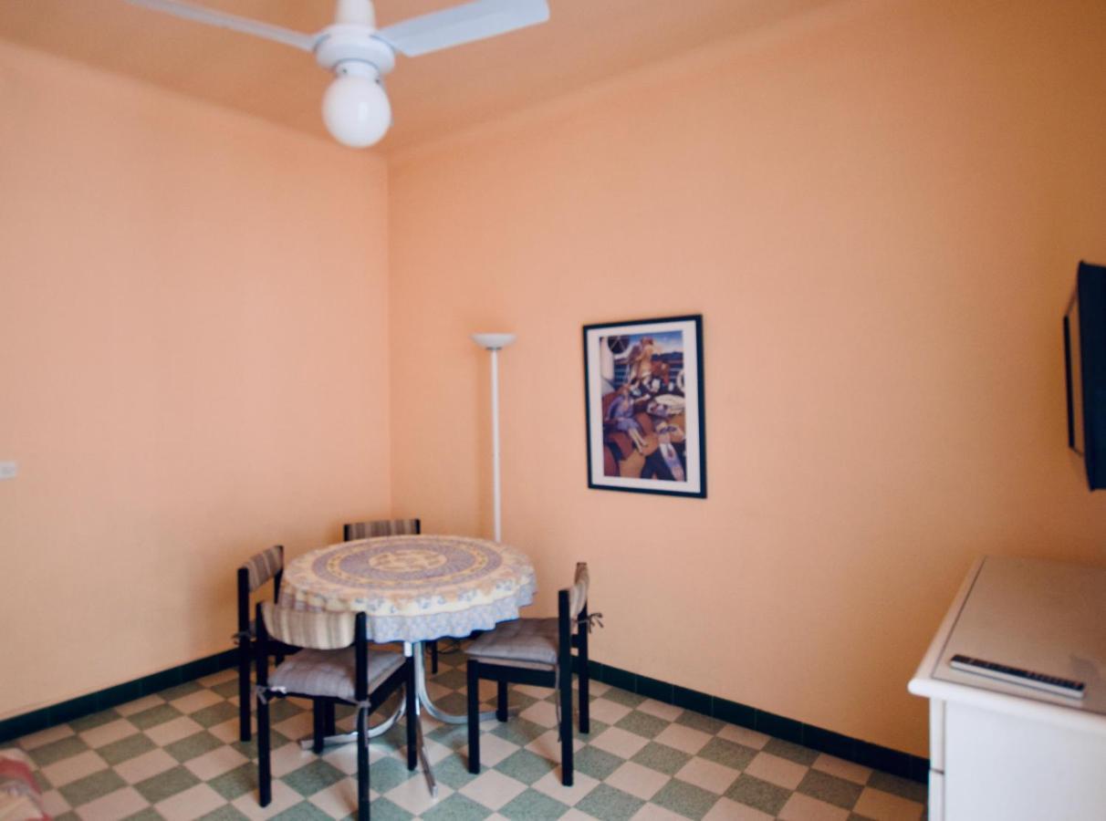 Appartement 2 Les Clematites 芒通 外观 照片