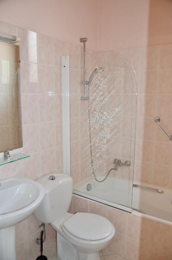 Appartement 2 Les Clematites 芒通 外观 照片
